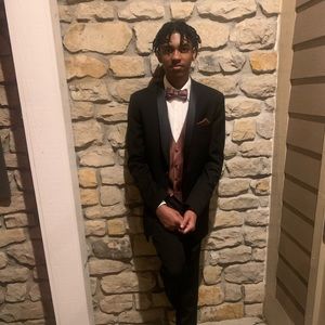 Meet your Posher, Maurice